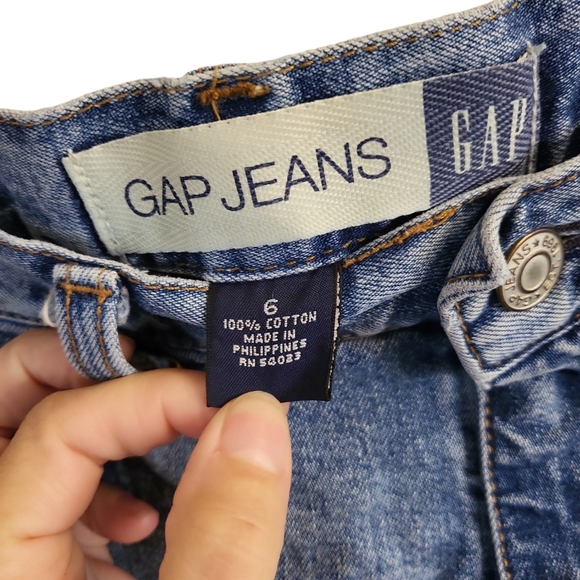 GAP Womens 5 Pocket Medium Wash Blue Denim Jean Shorts Size 6 - Picture 3 of 3